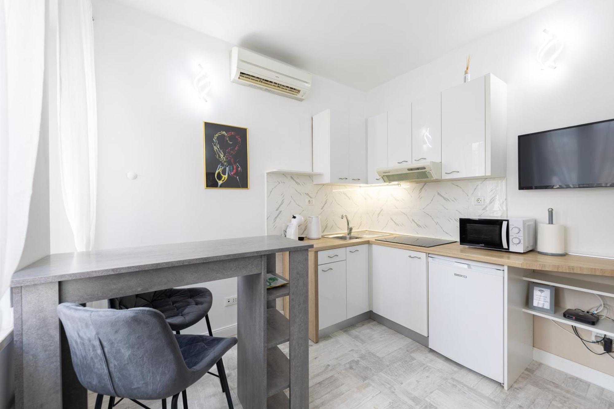 Lions Suites Split Buitenkant foto